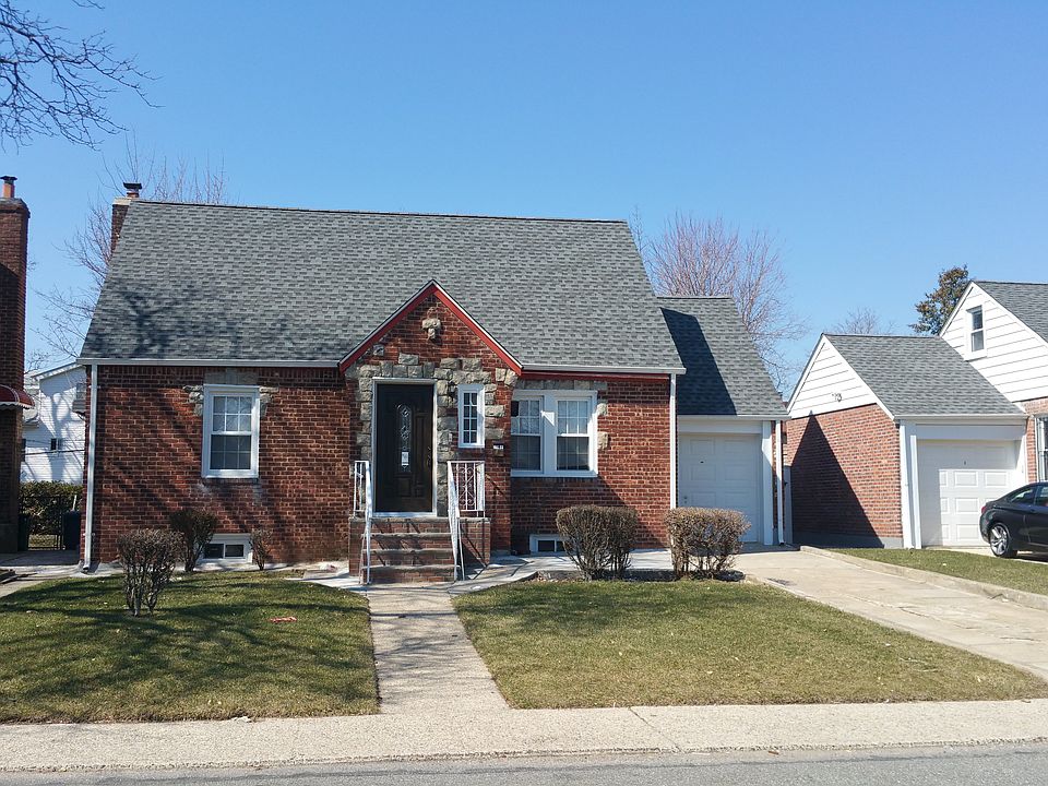 1st image of 145 Ave 179 St