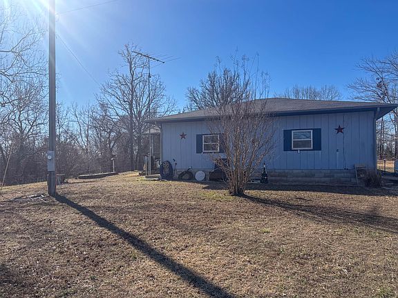 4th image of 640 County Road 865