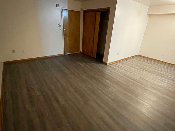 5th image of 14-18 Lawrence St APT 1A