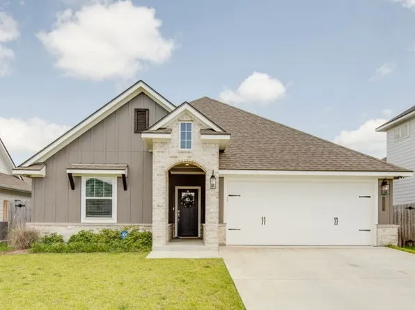 1923 Pinemont View Dr, Bryan, TX 77807