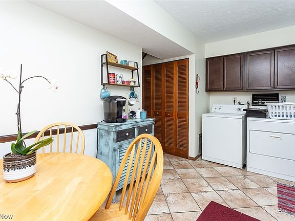 4th image of 257 1st St #259
