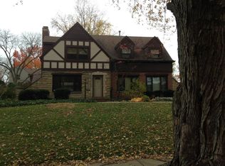 549 Woodview Dr, Oakwood, OH 45419