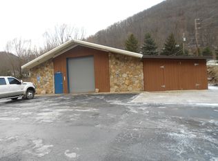 12578 Renovo Rd, Renovo, PA 17764