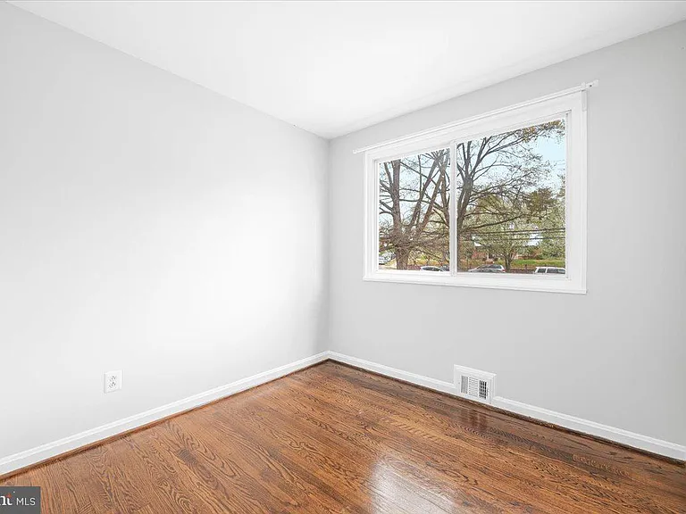 5225 59th Ave — Photo 17