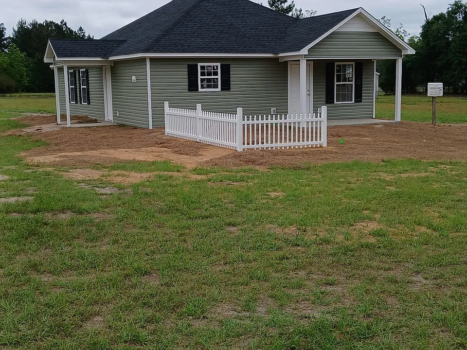 5004 Adel Hwy