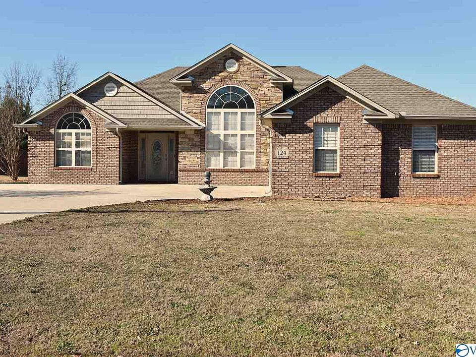 1st image of 124 Fawn Forest Dr