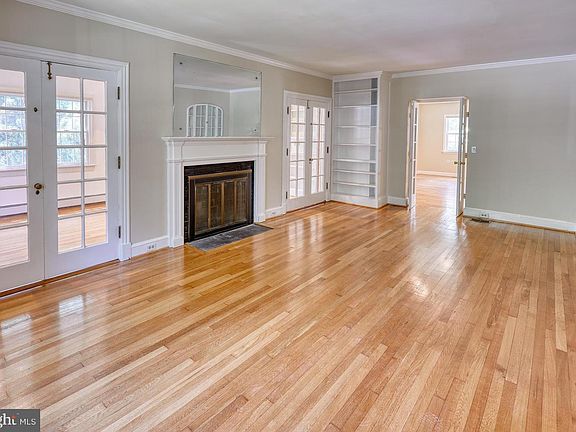 2nd image of 6912 Oakridge Ave