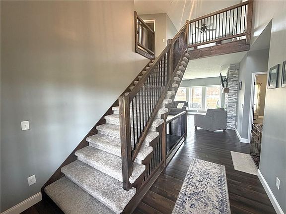 5th image of 1563 Litton Rd