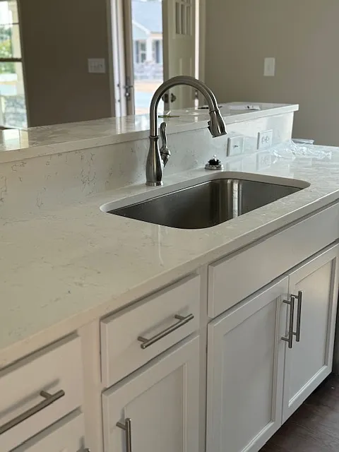3 bed, $1,650 — Photo 3