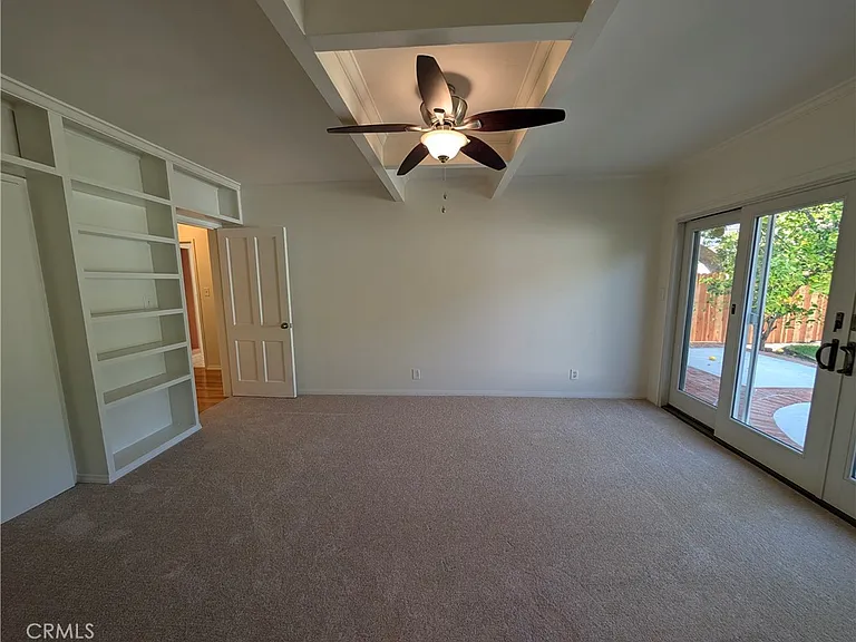 582 N Sunnyslope Ave — Photo 26