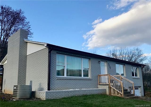 1st image of 59 Honeycomb Dr
