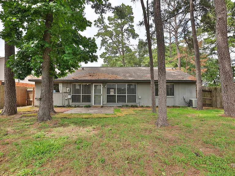 4623 Whispering Rock Ln — Photo 31