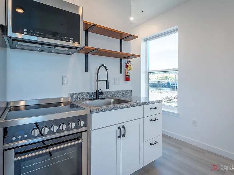 130 N F St #13 — Photo 7