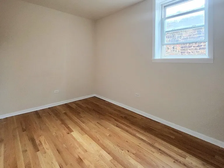 504 W 32nd St #3F — Photo 9