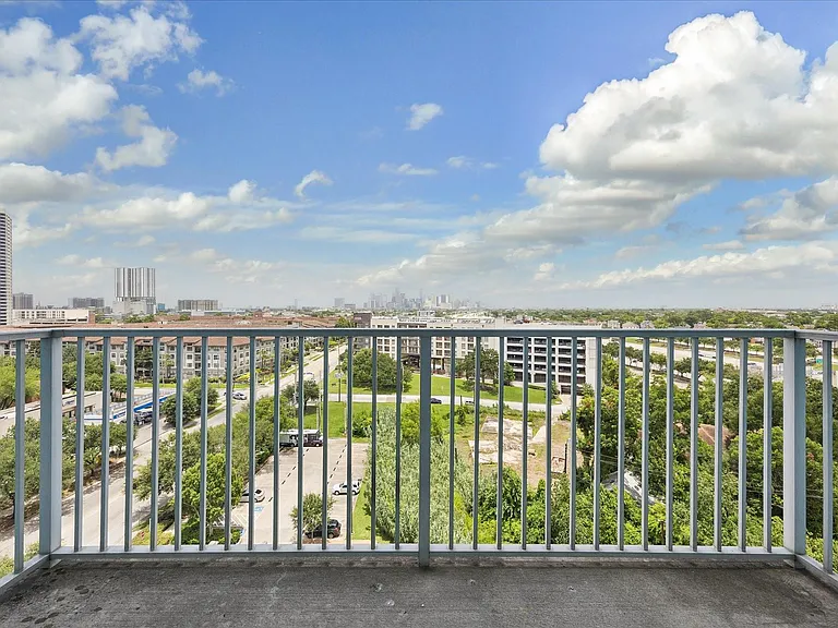 5925 Almeda Rd #10913 — Photo 9