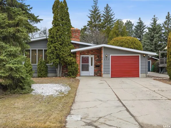 203 Huron COURT, Saskatoon, SK S7K 4E9