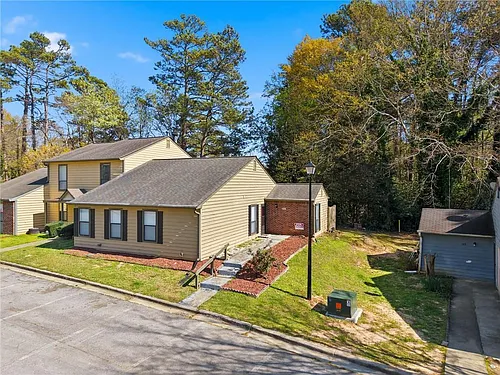 129 Sandalwood Cir Photo 1