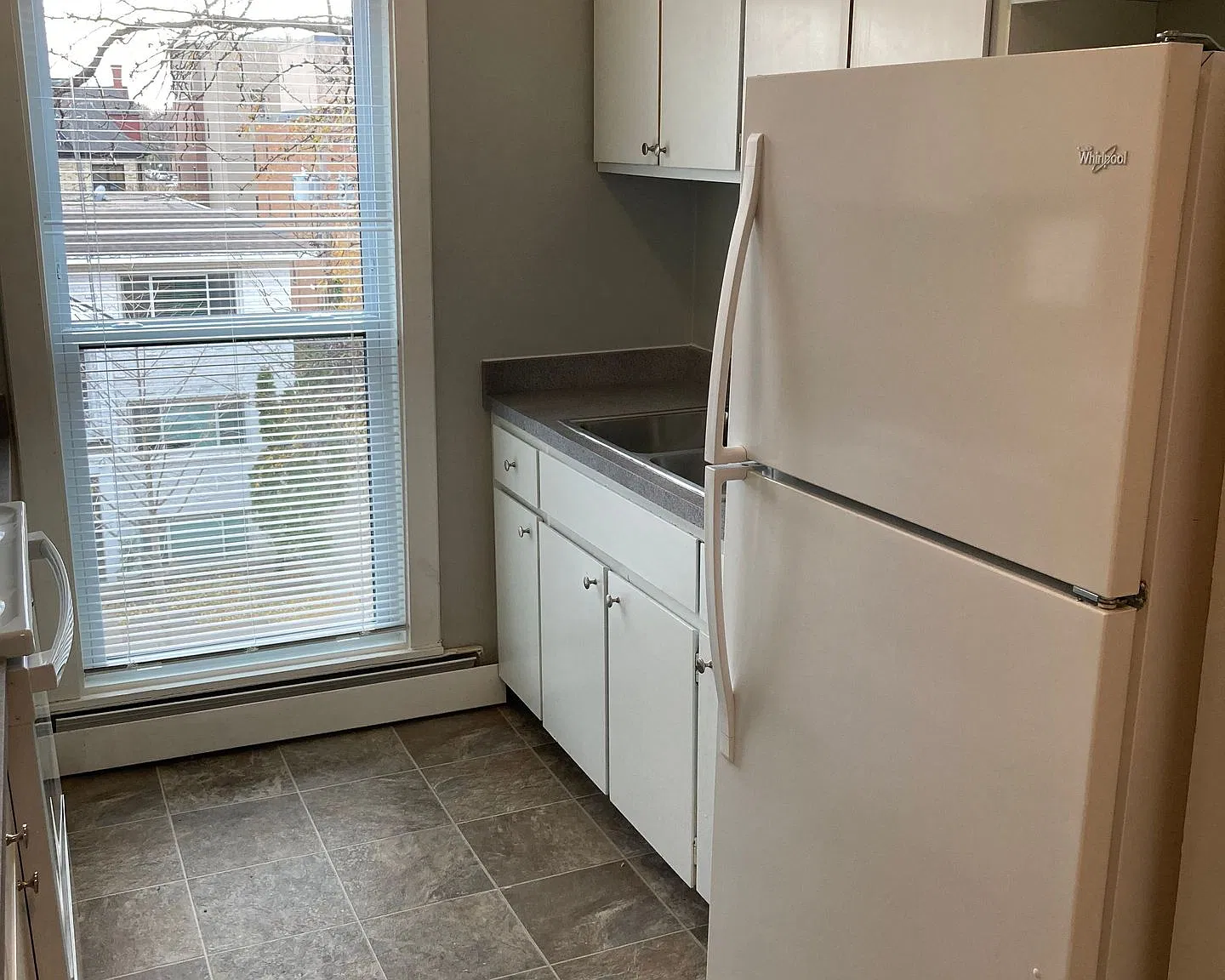 732 East 16th Street (New Town) — Photo 2