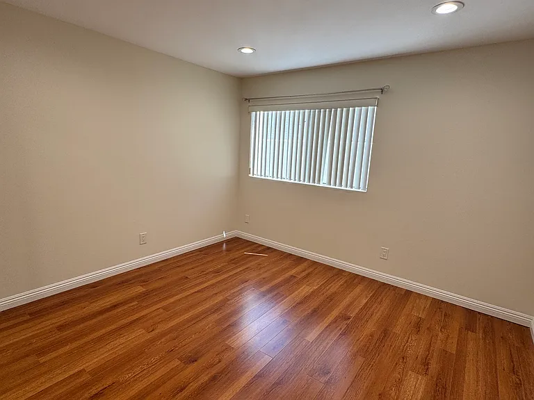1122 Linden Ave #3 — Photo 17