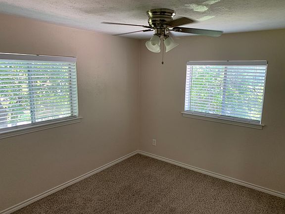 4th image of 1800 N Elm St #A