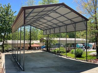 713 Essex Dr, Westminster, SC 29693