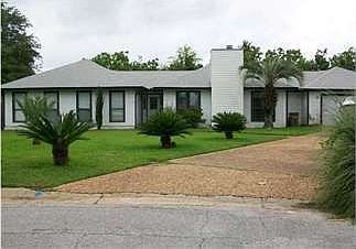 1st image of 1240 Palisade Cir