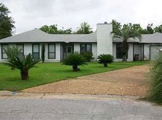 1240 Palisade Cir, Pensacola, FL 32504