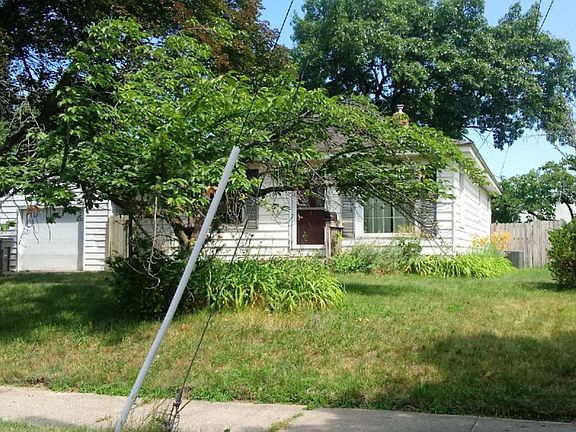 2nd image of 3050 Birchwood Ave SW
