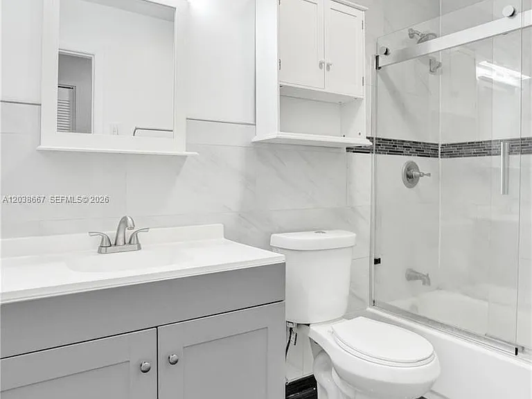 9540 NW 65th St #D8 — Photo 29