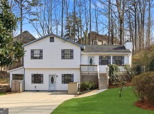 2404 Rhine Ct, Lawrenceville, GA 30043