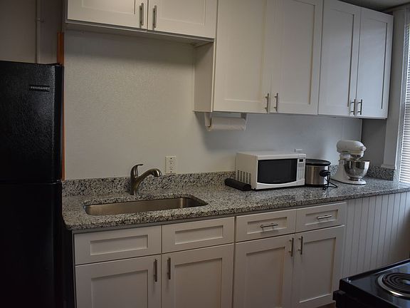5th image of 1020 E Anderson St APT 2D