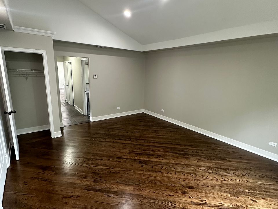 front living room with cathedral ceilings