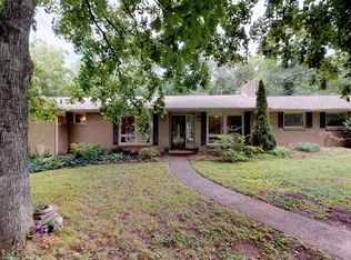 9024 Meadowlawn Dr, Brentwood, TN 37027