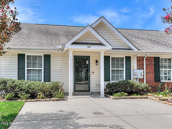 2nd image of 507 Edgecliff Lane