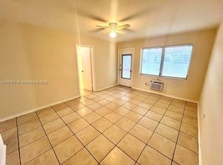 696 NE 85th St #2, Miami, FL 33138