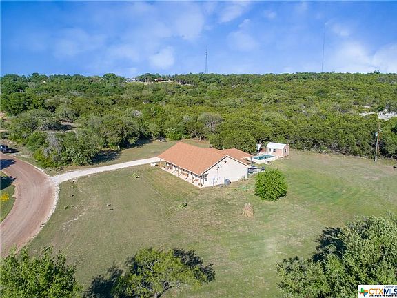 3rd image of 110 Greenwood Cir