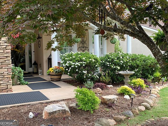 3rd image of 213 Collierstown Way