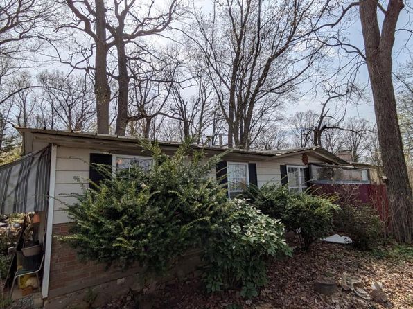 224 W Forrest Ave, Shrewsbury, PA 17361