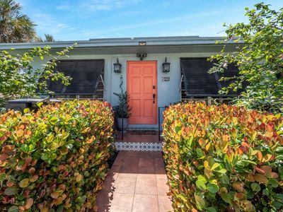 729 N Palmway, Lake Worth, FL, 33460