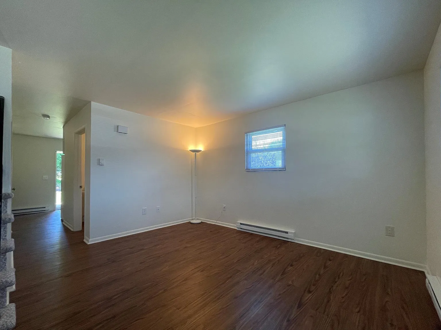2 bed, 1.5 bath, 1005 sqft, $1,950 — Photo 3