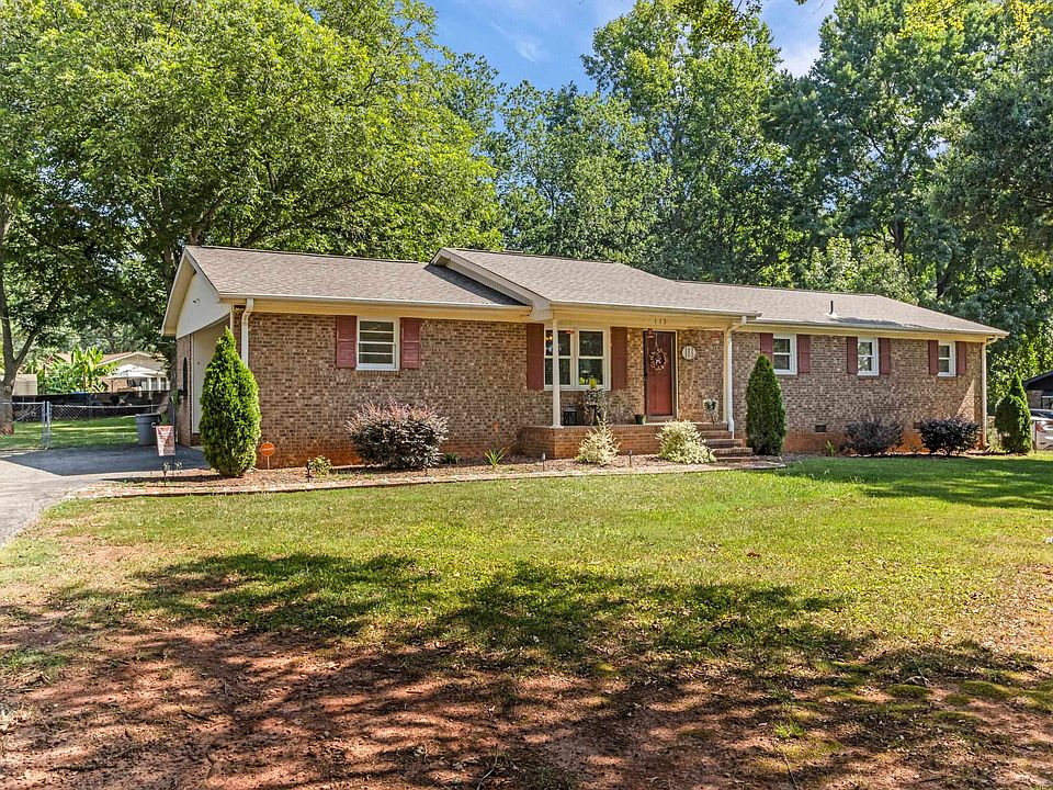 1st image of 113 Hilldale Dr