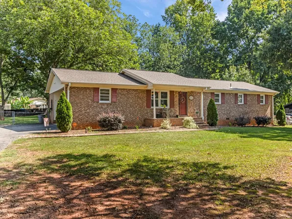 113 Hilldale Dr, Boiling Springs, SC 29316