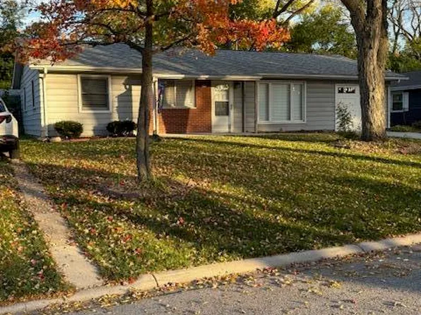 7625 Marshall Pl, Merrillville, IN 46410