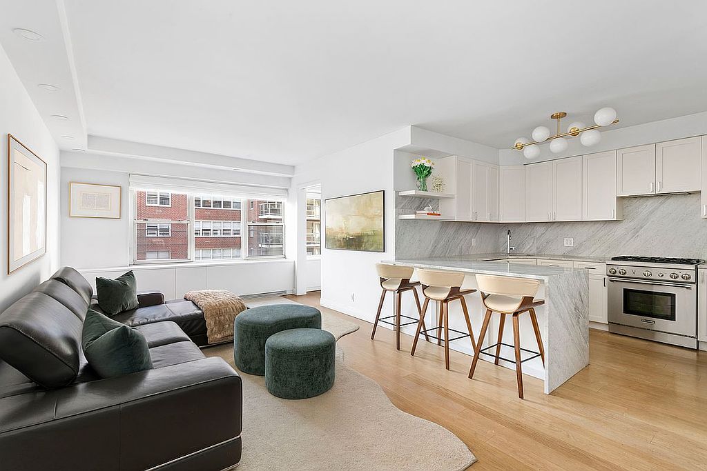 3-bedroom apartment for sale in Lenox Hill