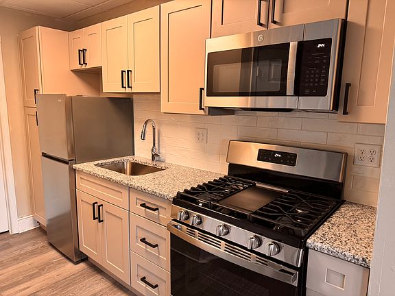 3rd image of 70 Alden Ave #1