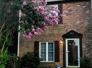 911 Ketch Ct, Chesapeake, VA 23320