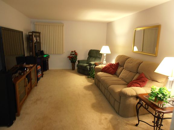 4th image of 268 Watertree Dr