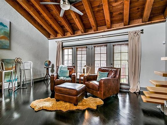 2nd image of 1111 W 46th St APT 31