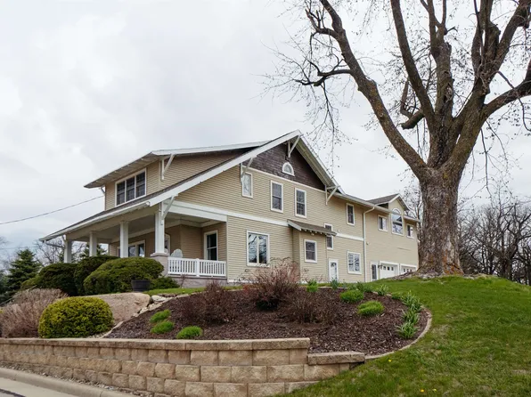 414 Clark St, Brownsville, WI 53006