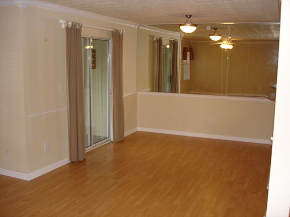 4th image of 3940-205 Riverlook Pkwy SE #3